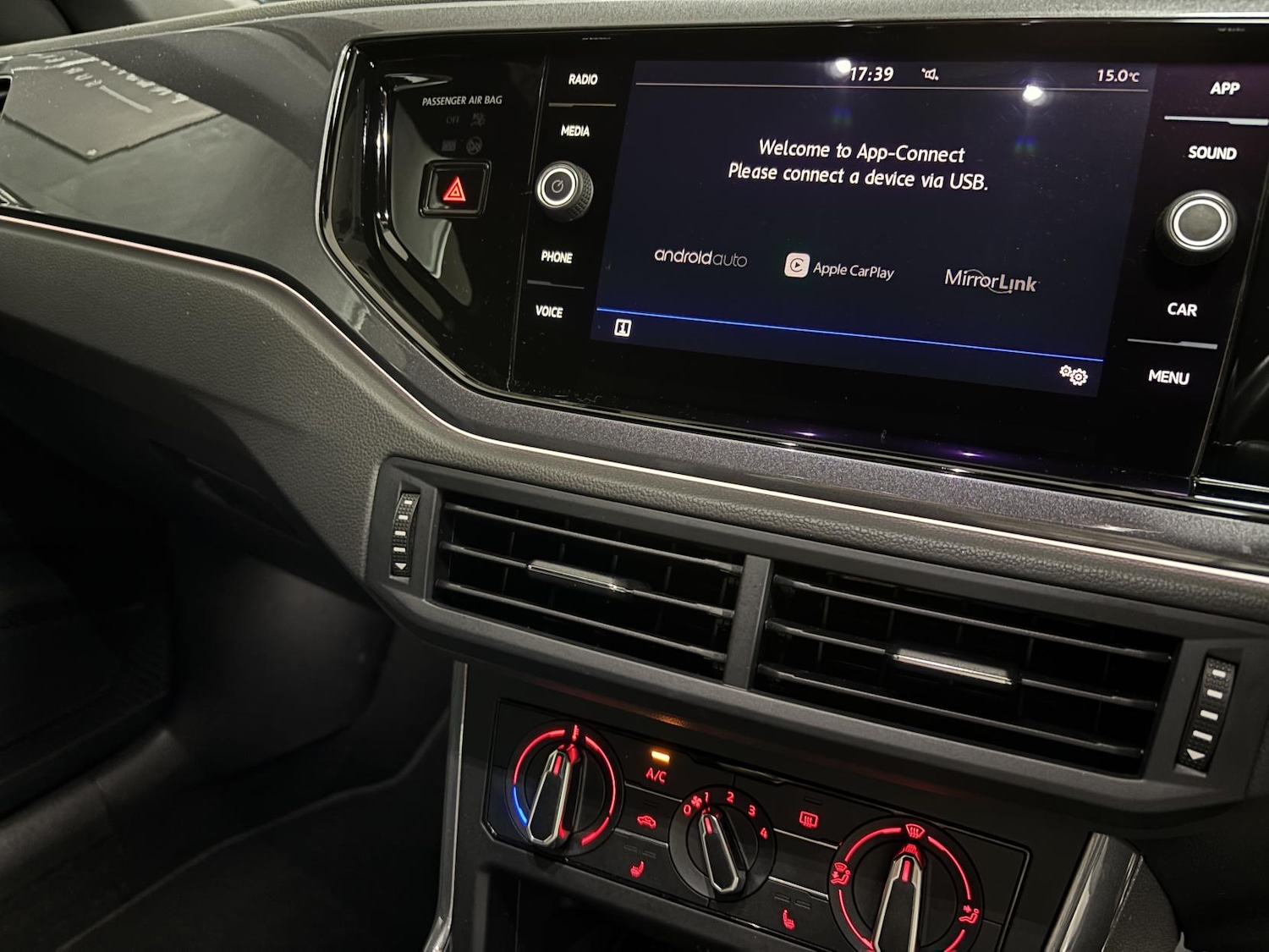 Used Volkswagen Polo 2018 for sale - 76560664: Photo 41