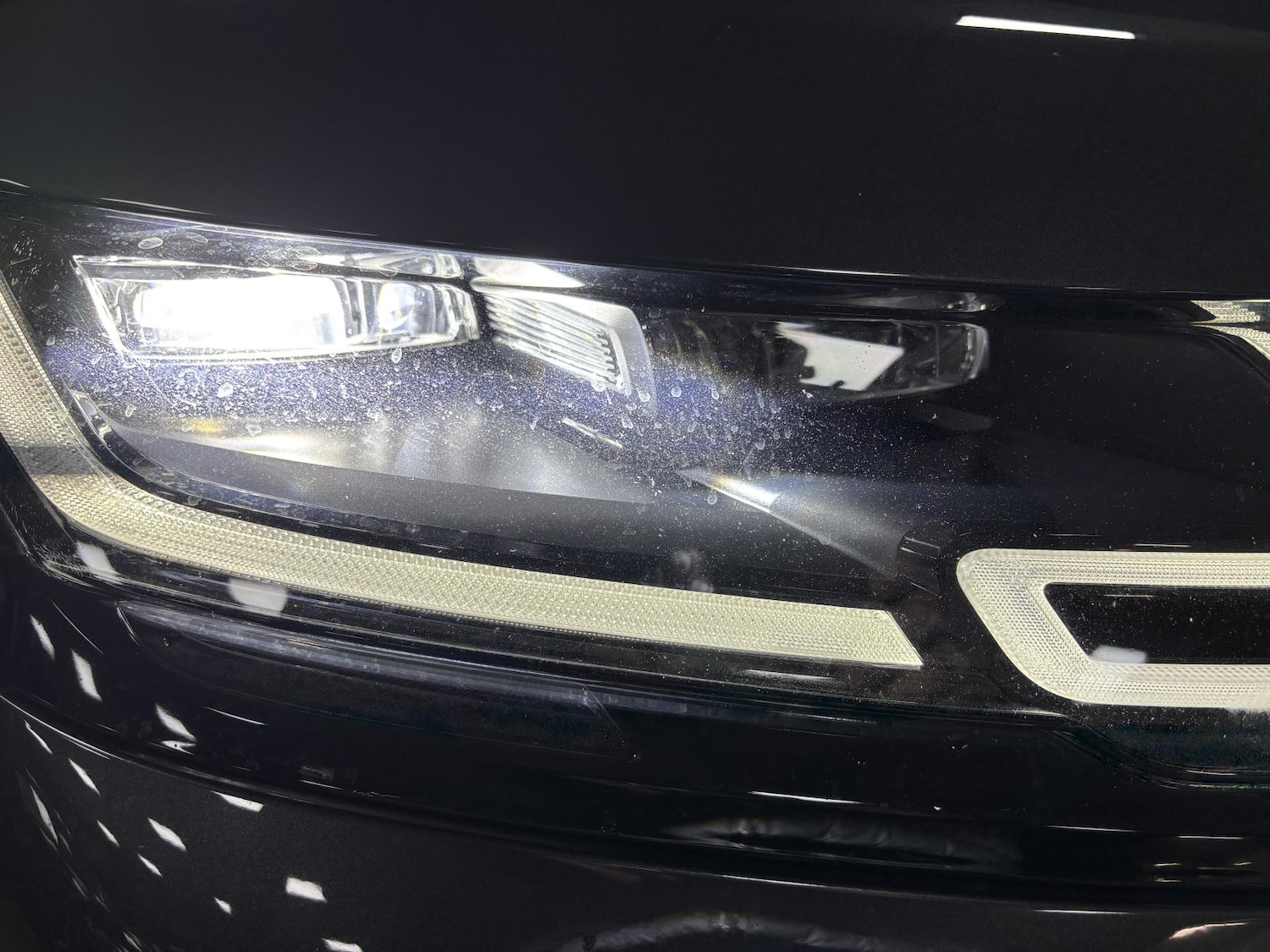 Used Land Rover Range Rover Velar 2018 for sale - 76964295: Photo 12