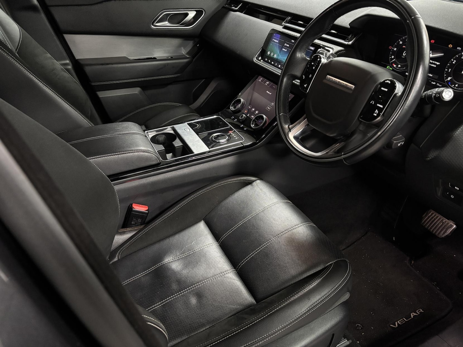 Used Land Rover Range Rover Velar 2018 for sale - 76964295: Photo 31