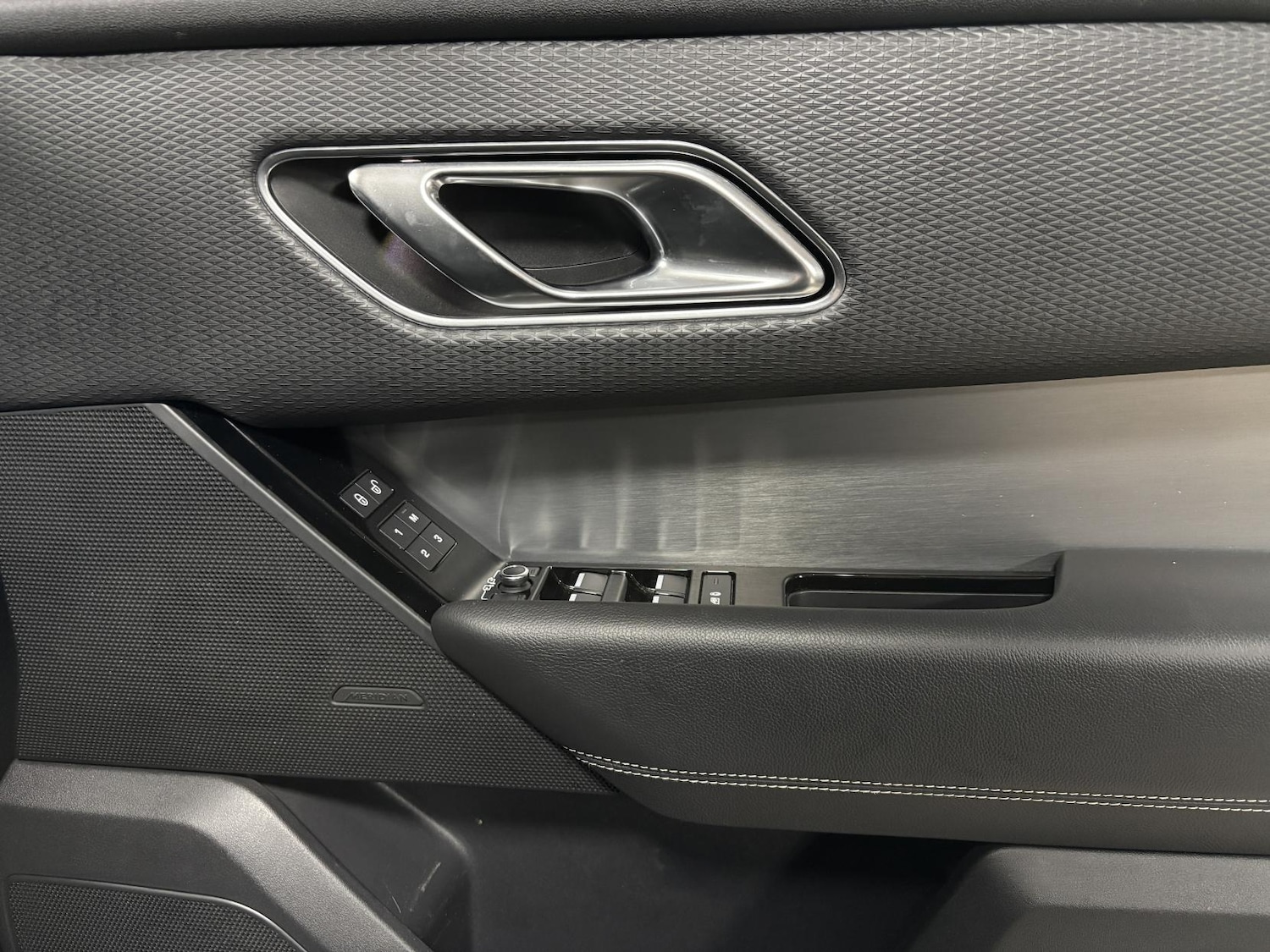 Used Land Rover Range Rover Velar 2018 for sale - 76964295: Photo 52