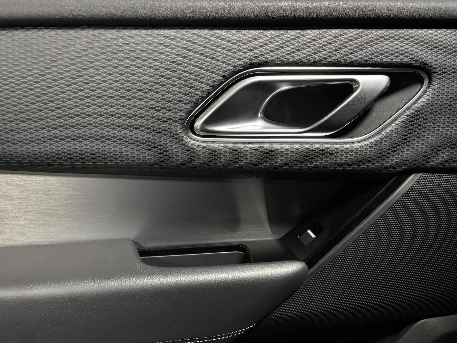 Used Land Rover Range Rover Velar 2018 for sale - 76964295: Photo 55