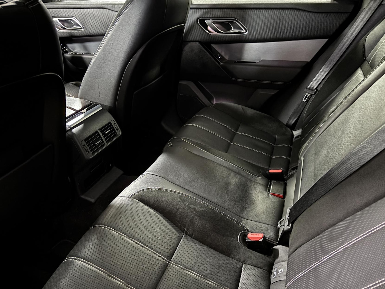 Used Land Rover Range Rover Velar 2018 for sale - 76964295: Photo 60