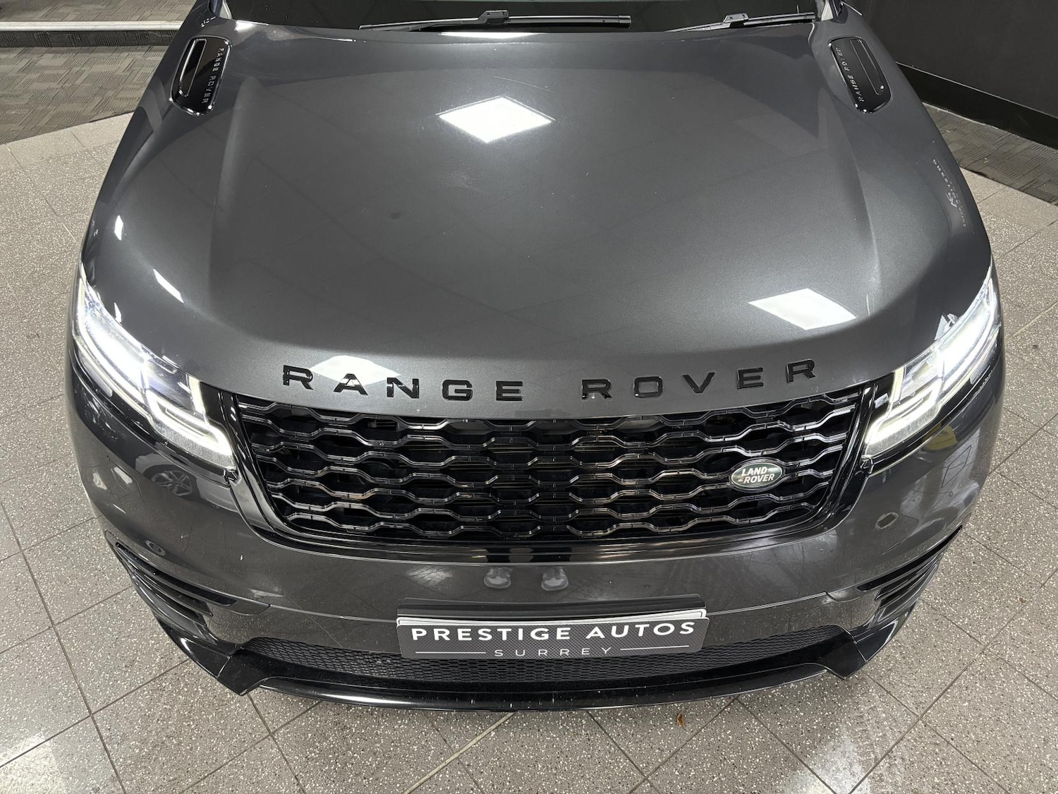 Used Land Rover Range Rover Velar 2018 for sale - 76964295: Photo 8