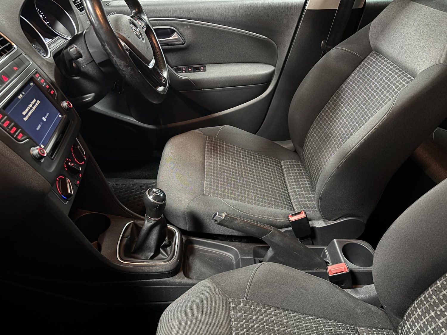 Used Volkswagen Polo 2016 for sale - 77154716: Photo 32