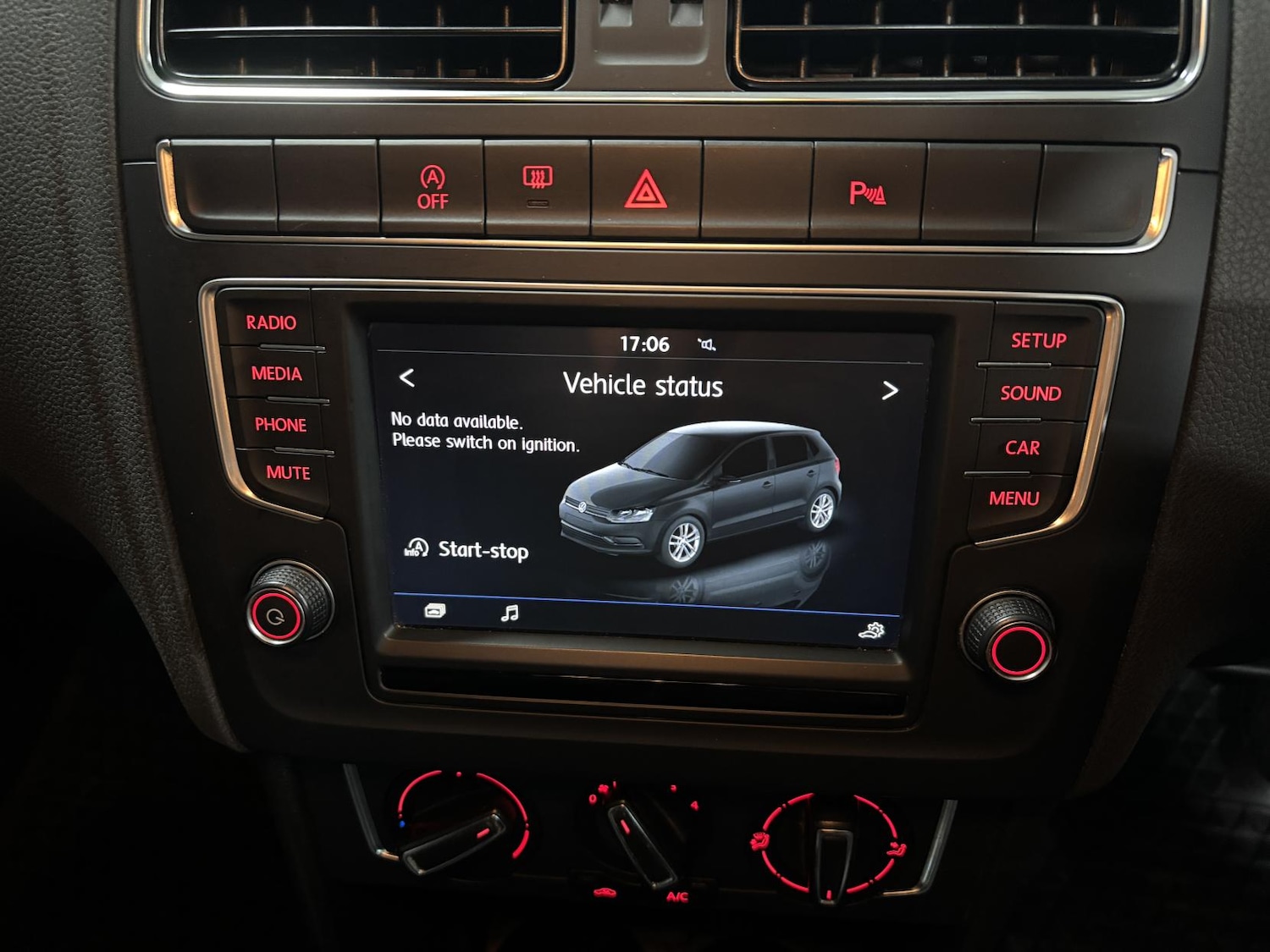 Used Volkswagen Polo 2016 for sale - 77154716: Photo 37