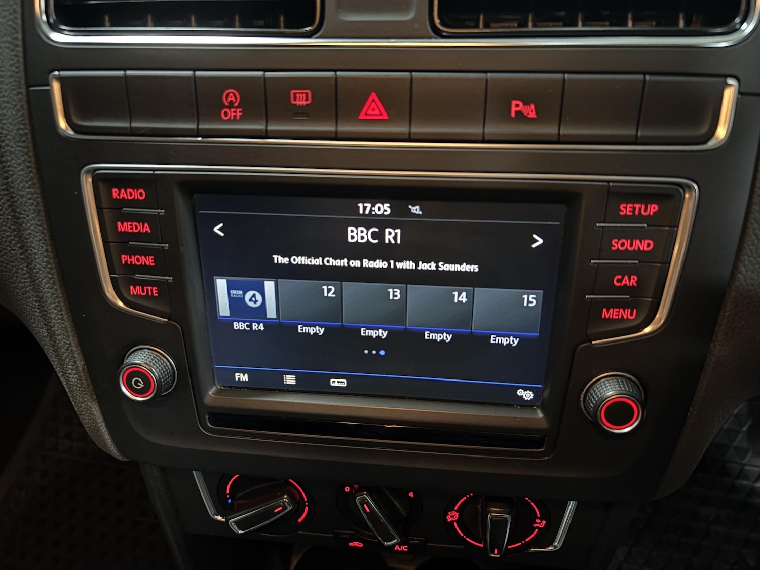 Used Volkswagen Polo 2016 for sale - 77154716: Photo 38