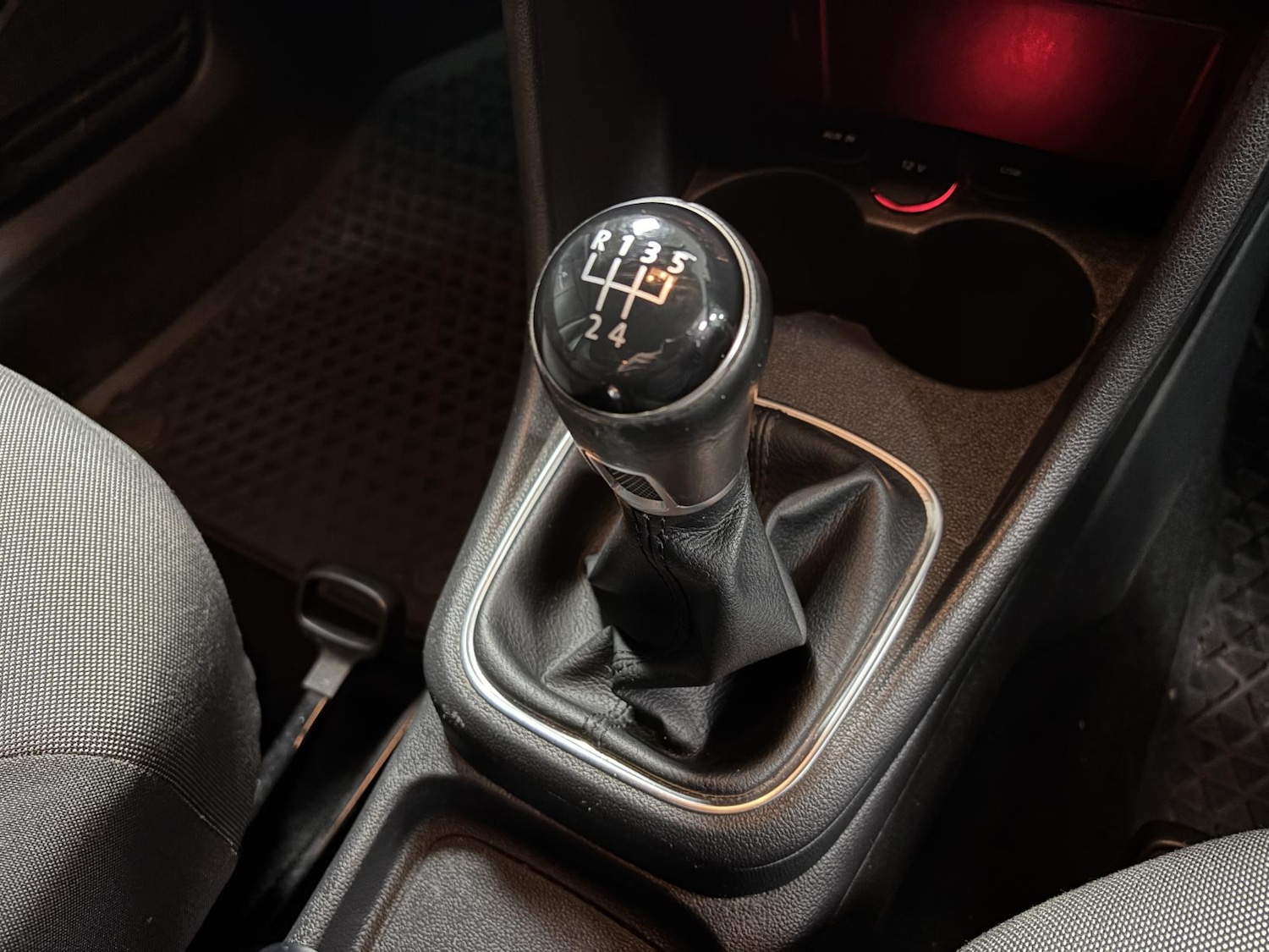 Used Volkswagen Polo 2016 for sale - 77154716: Photo 45