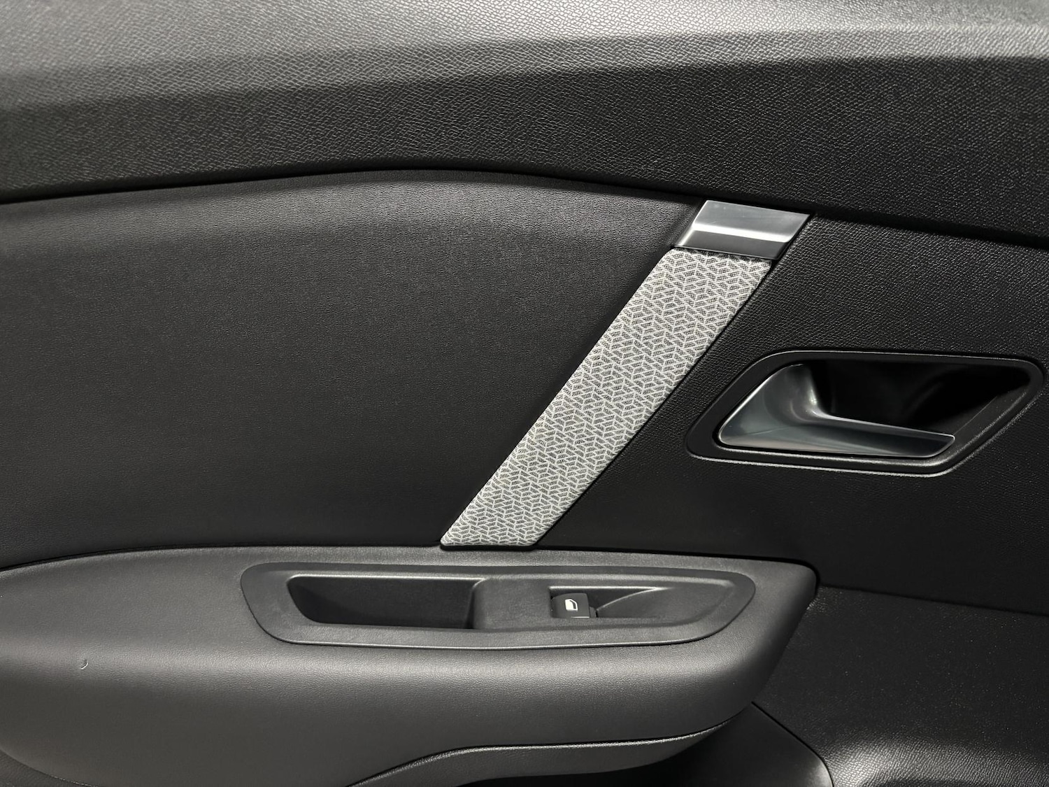 Used Citroen C4 2022 for sale - 76534333: Photo 57