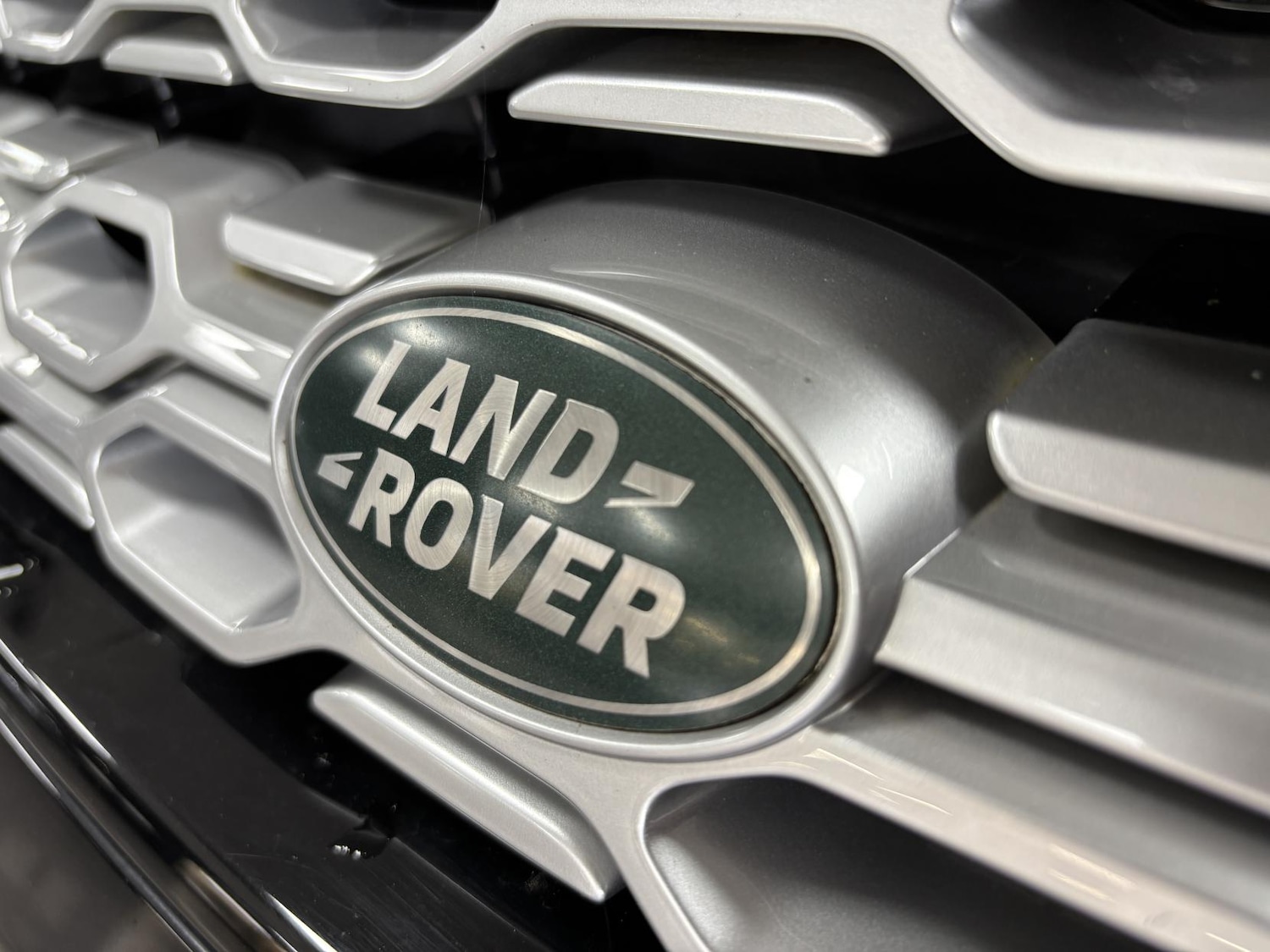 Used Land Rover Discovery Sport 2019 for sale - 77822680: Photo 12