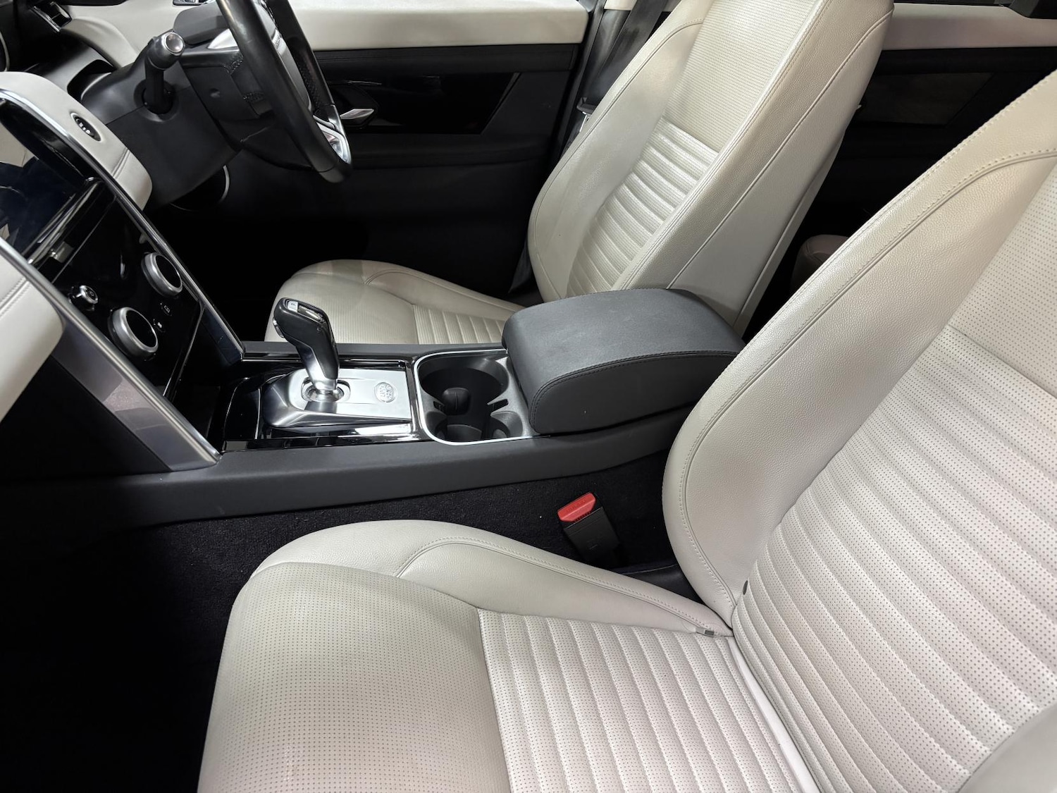 Used Land Rover Discovery Sport 2019 for sale - 77822680: Photo 34