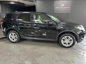 Used Land Rover Discovery Sport 2019 for sale - 77822680: Photo