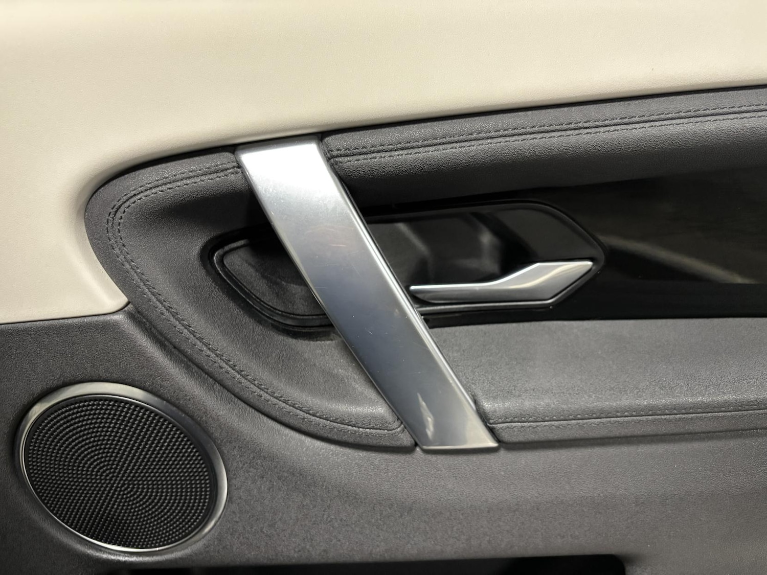 Used Land Rover Discovery Sport 2019 for sale - 77822680: Photo 57