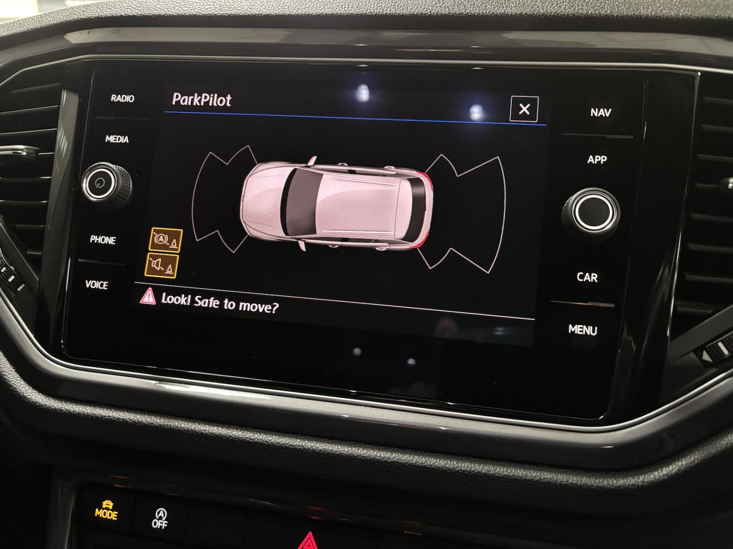 Used Volkswagen T-Roc 2020 for sale - 76534365: Photo 41