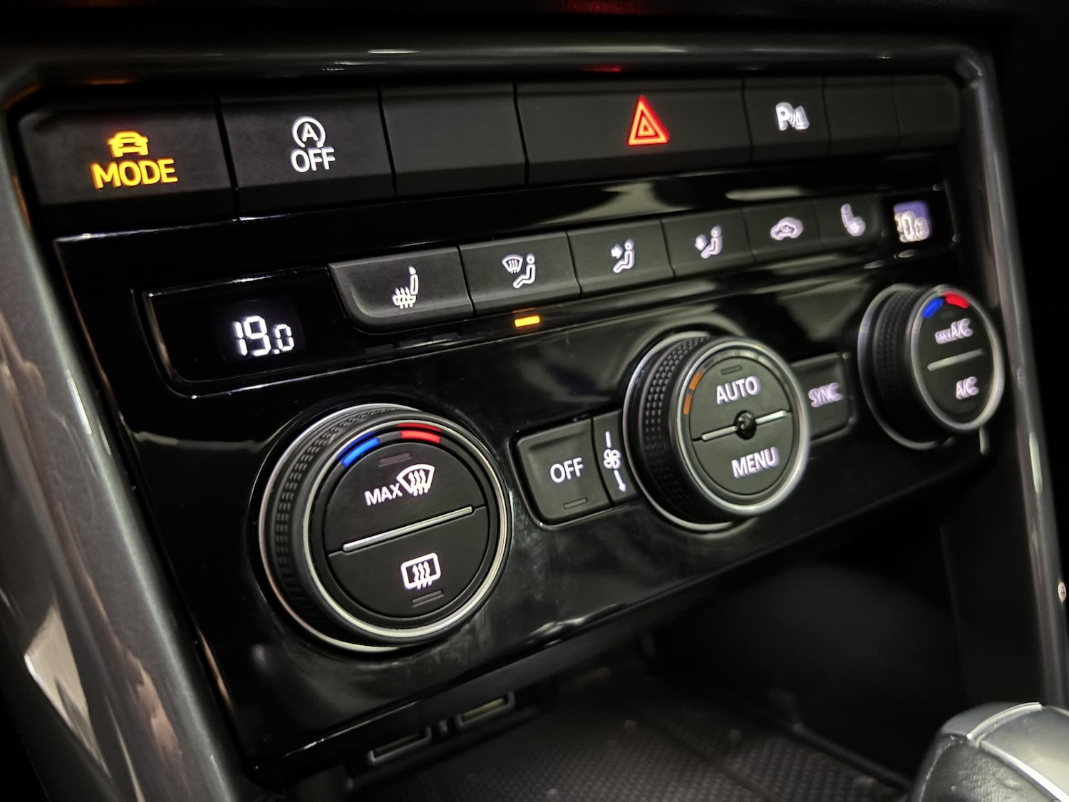 Used Volkswagen T-Roc 2020 for sale - 76534365: Photo 43