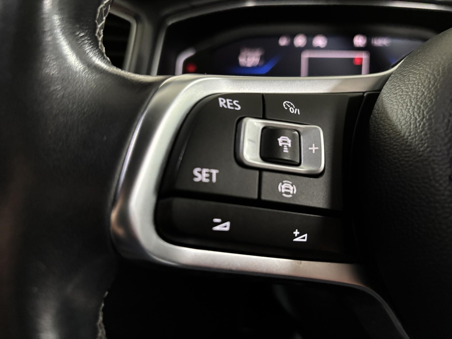 Used Volkswagen T-Roc 2020 for sale - 76534365: Photo 49