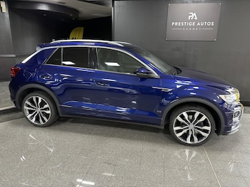 Used Volkswagen T-Roc 2020 for sale - 76534365: Photo