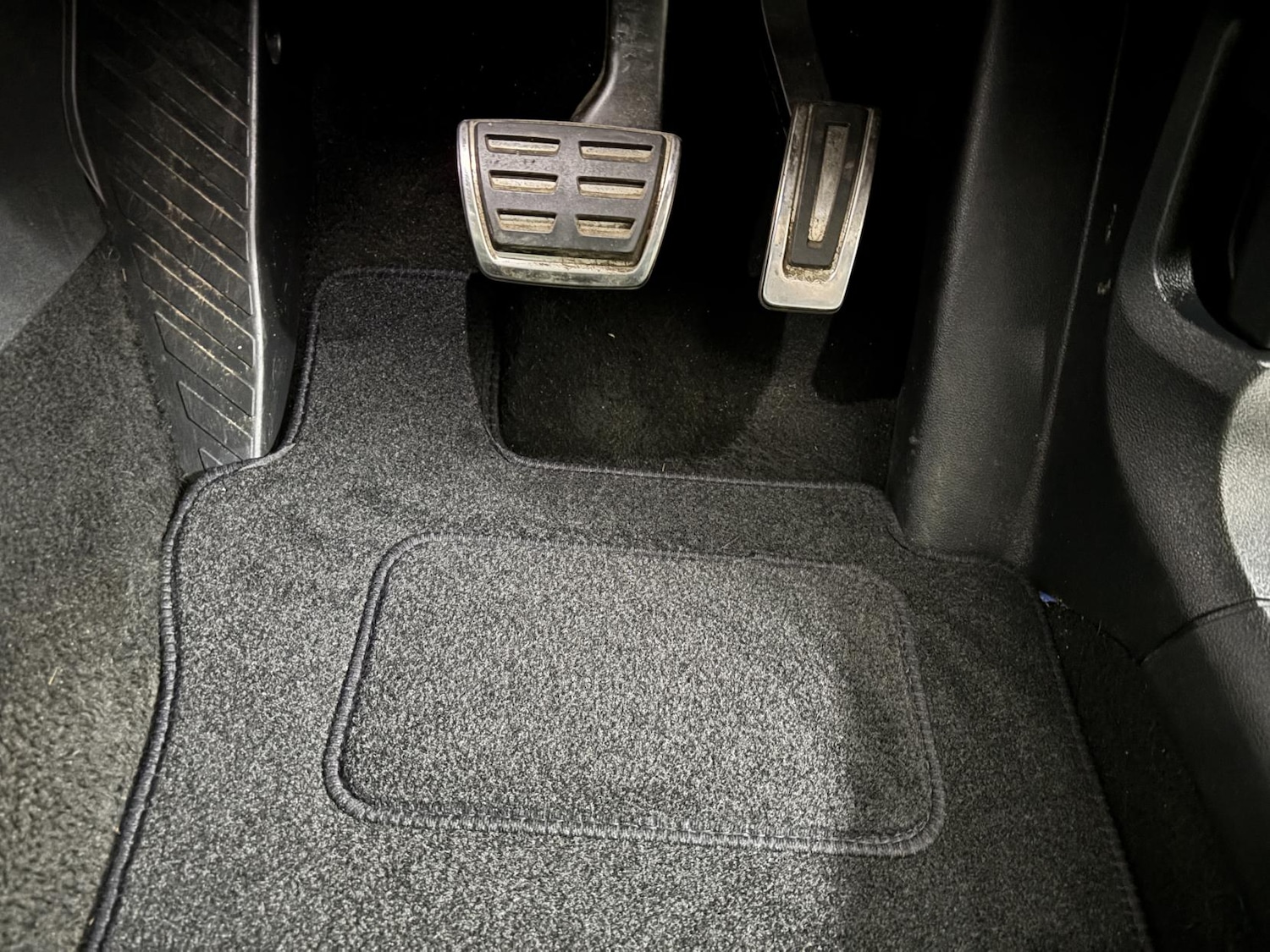 Used Volkswagen T-Roc 2020 for sale - 76534365: Photo 56