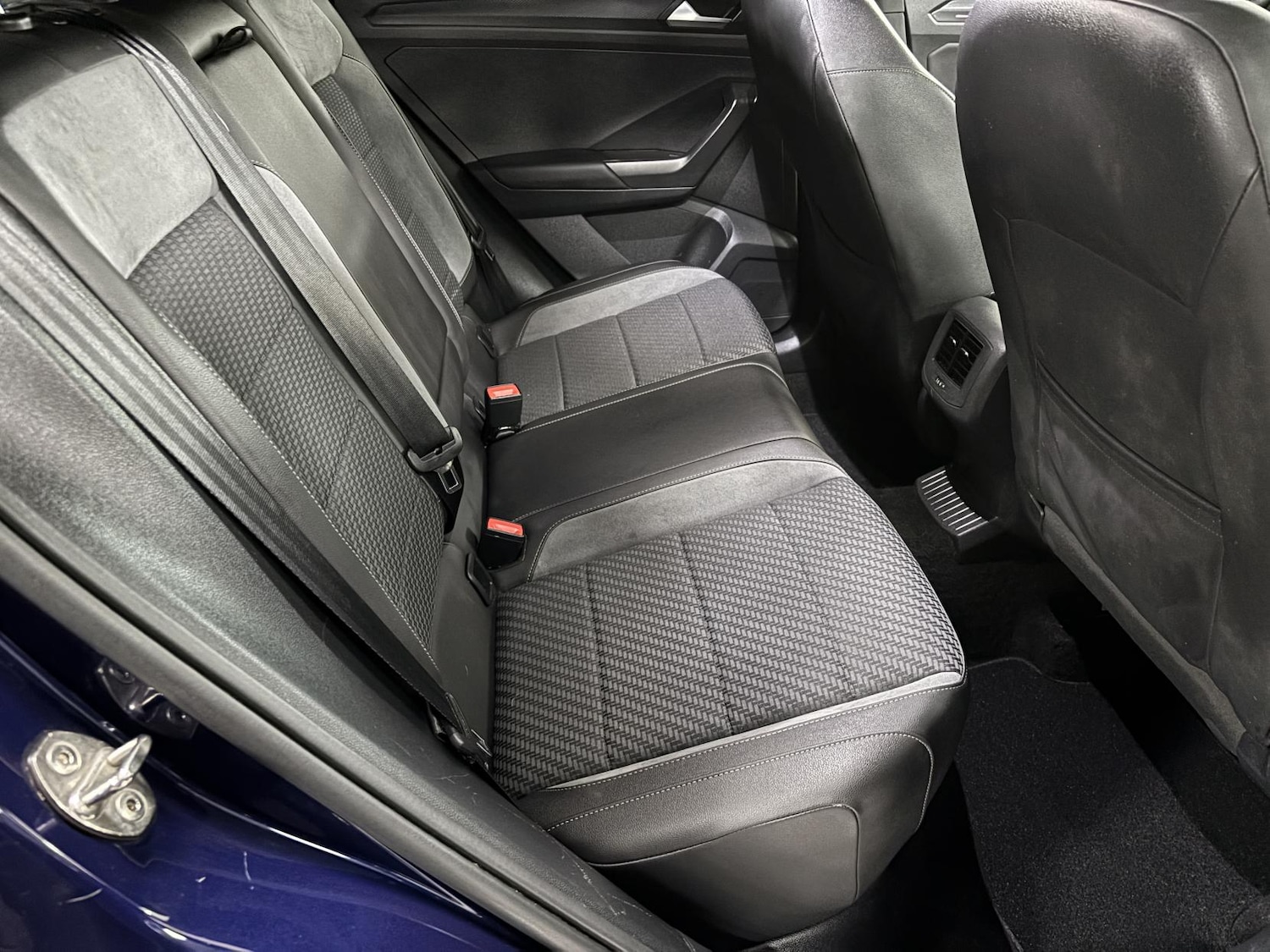 Used Volkswagen T-Roc 2020 for sale - 76534365: Photo 59