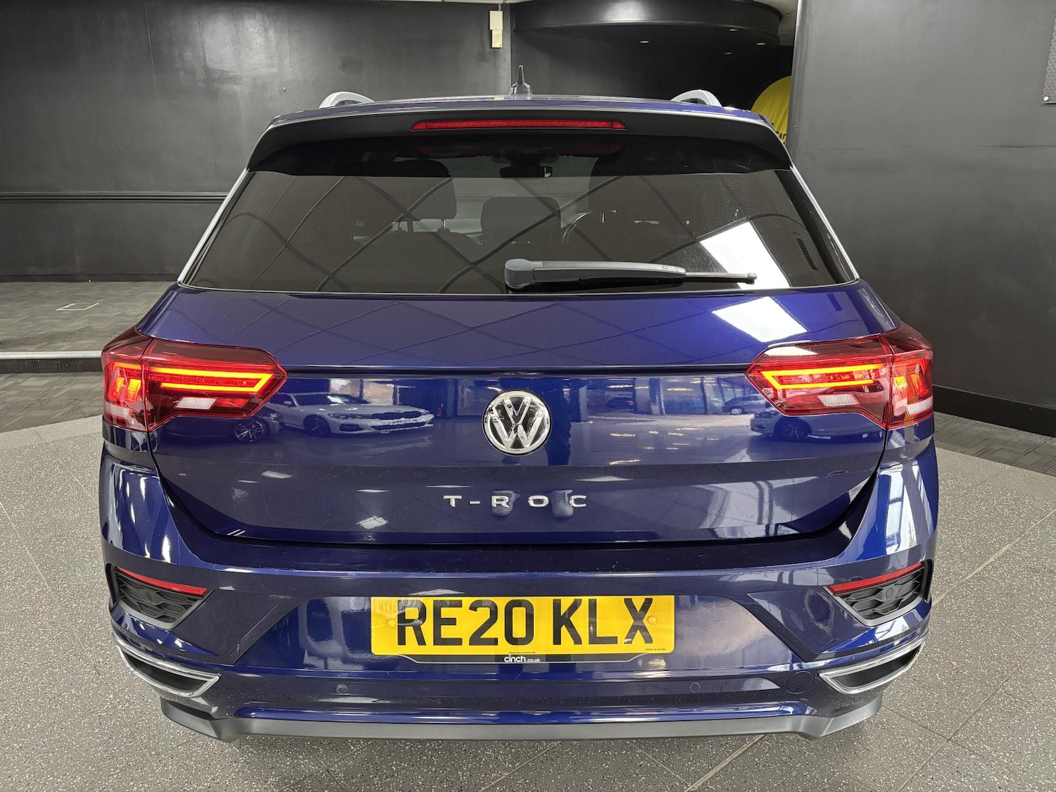 Used Volkswagen T-Roc 2020 for sale - 76534365: Photo 6