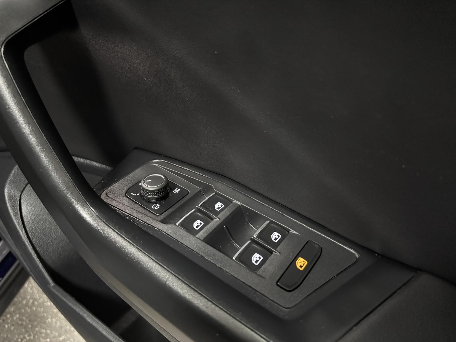 Used Volkswagen T-Roc 2020 for sale - 76534365: Photo 66