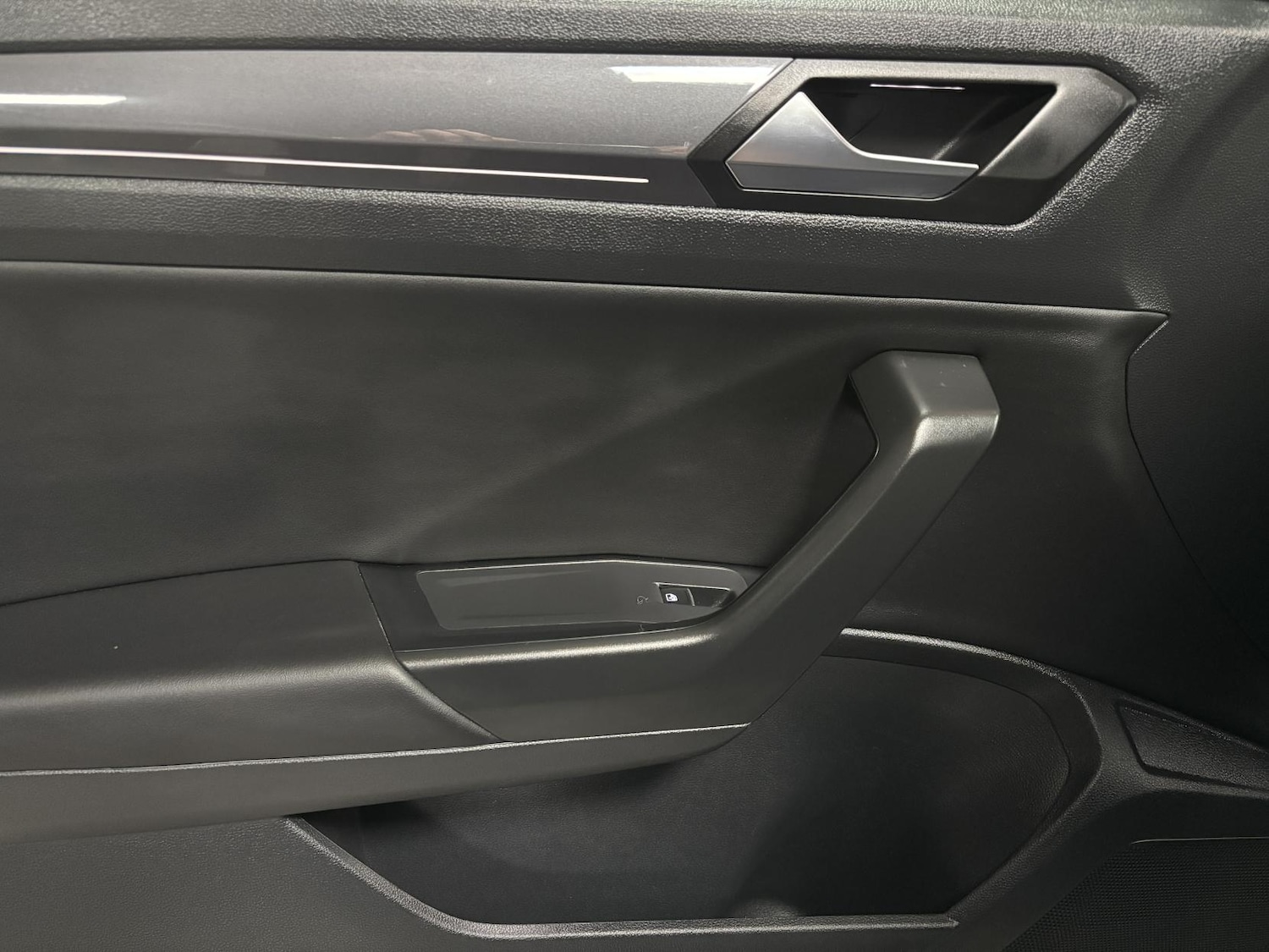 Used Volkswagen T-Roc 2020 for sale - 76534365: Photo 67