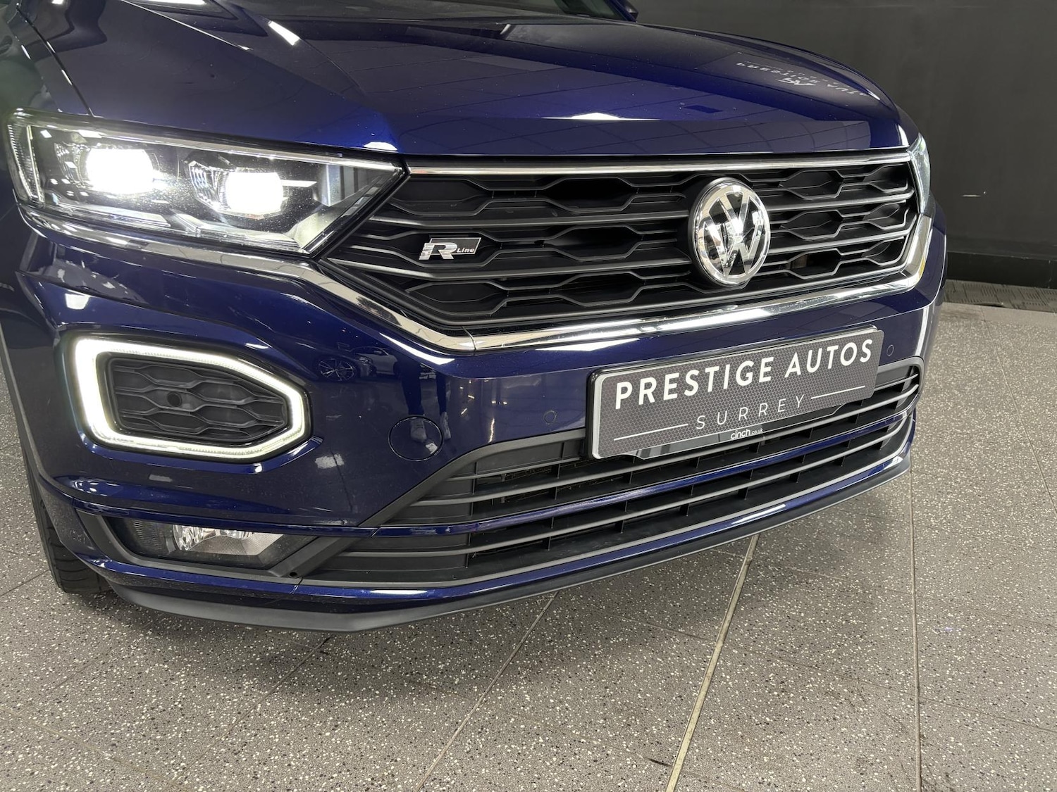 Used Volkswagen T-Roc 2020 for sale - 76534365: Photo 8