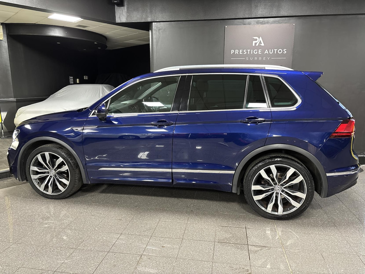 Used Volkswagen Tiguan 2017 for sale - 77959443: Photo 3