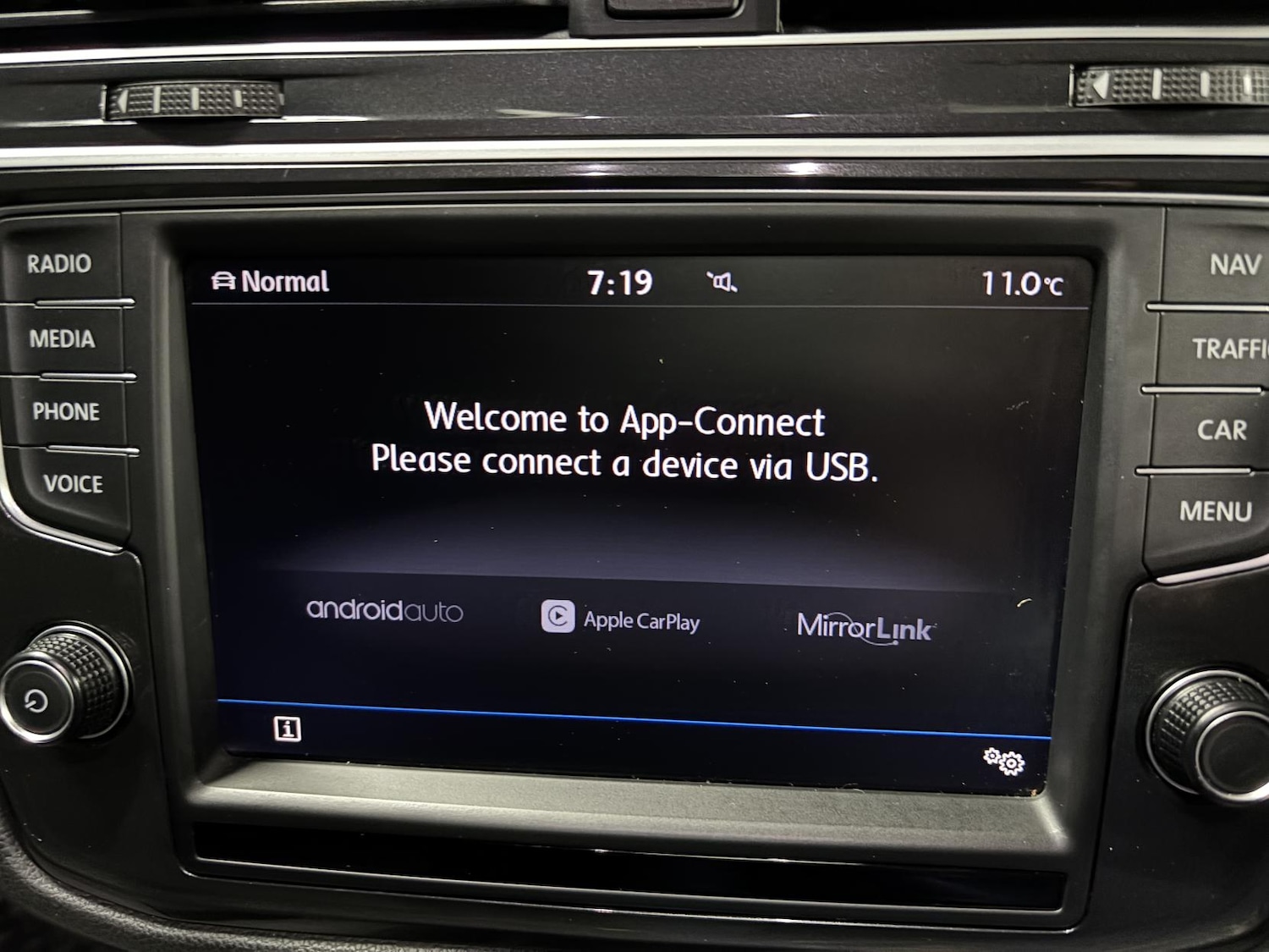 Used Volkswagen Tiguan 2017 for sale - 77959443: Photo 34