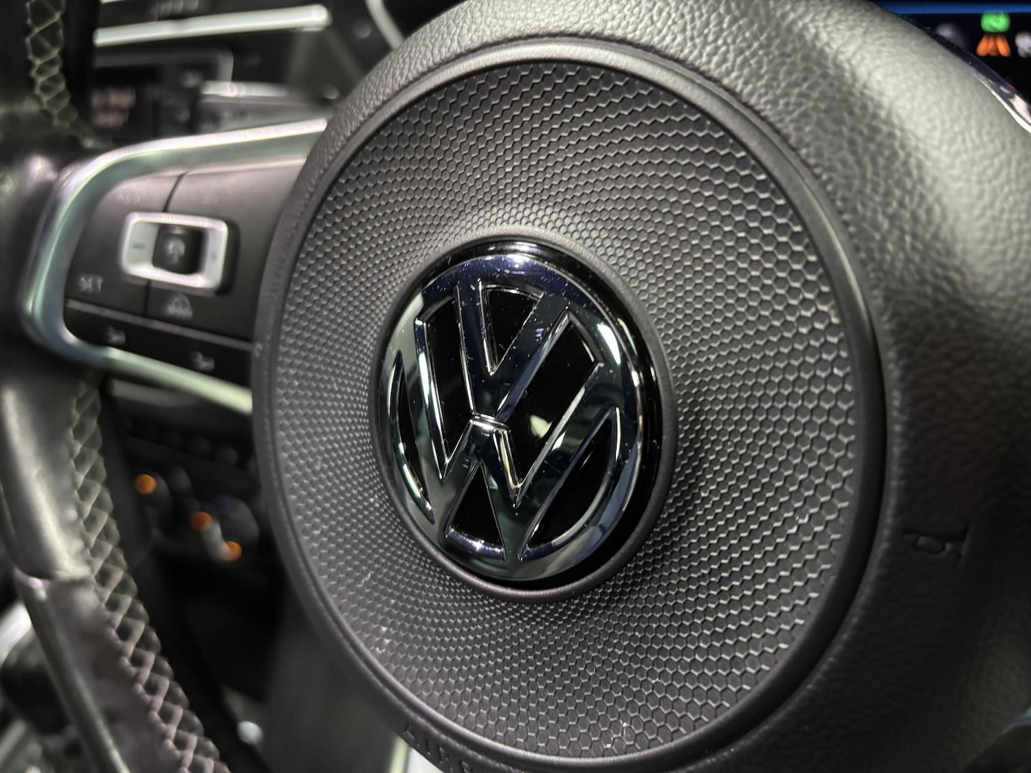 Used Volkswagen Tiguan 2017 for sale - 77959443: Photo 40