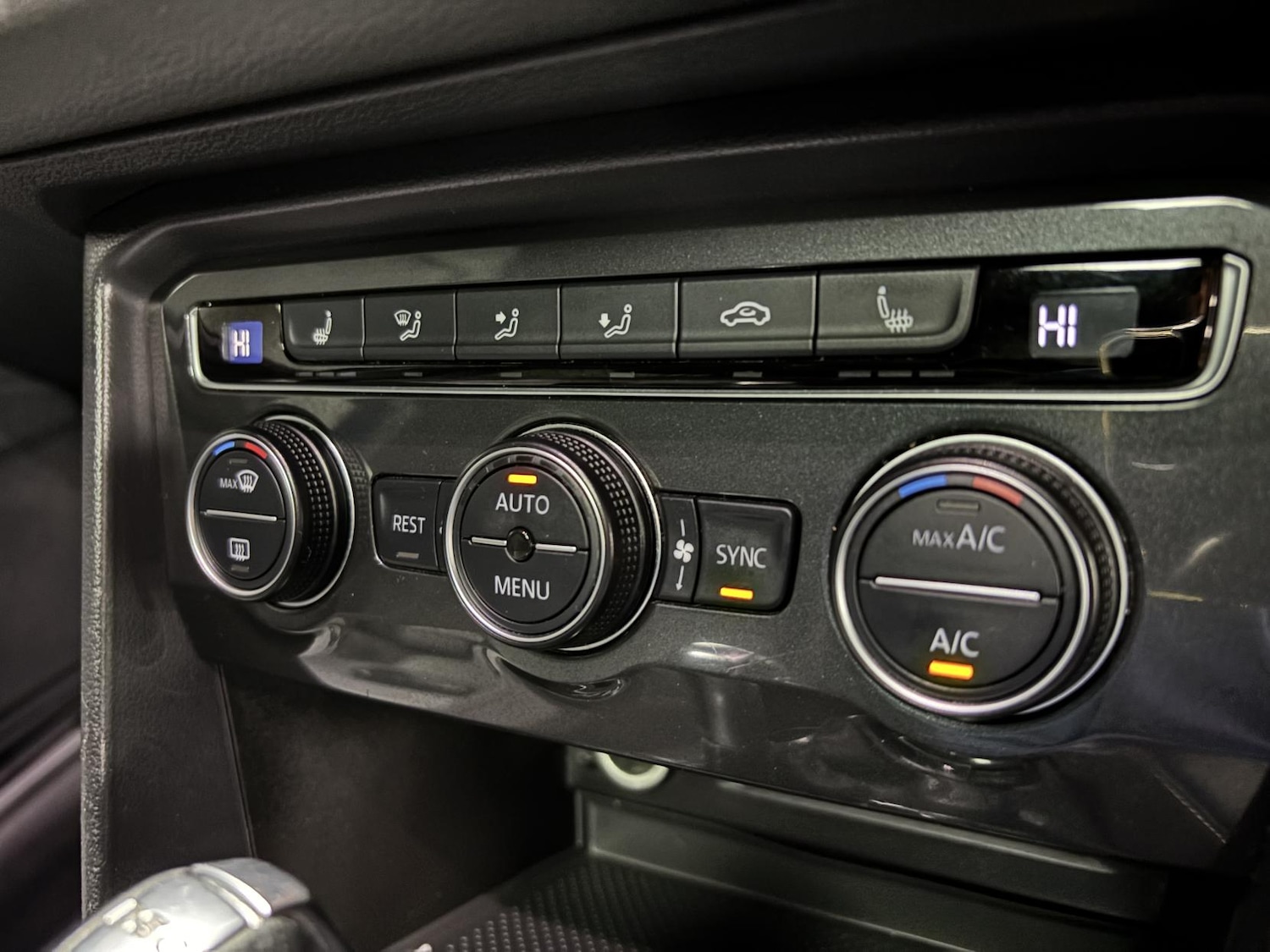 Used Volkswagen Tiguan 2017 for sale - 77959443: Photo 44