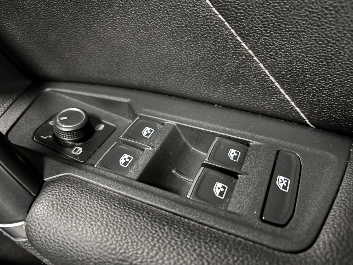 Used Volkswagen Tiguan 2017 for sale - 77959443: Photo 53