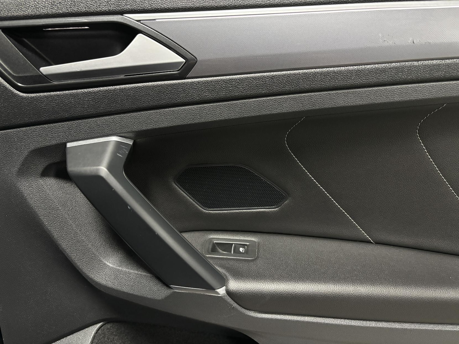 Used Volkswagen Tiguan 2017 for sale - 77959443: Photo 55