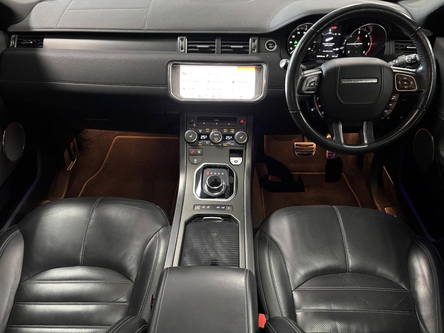 Used Land Rover Range Rover Evoque 2019 for sale - 77235616: Photo 2