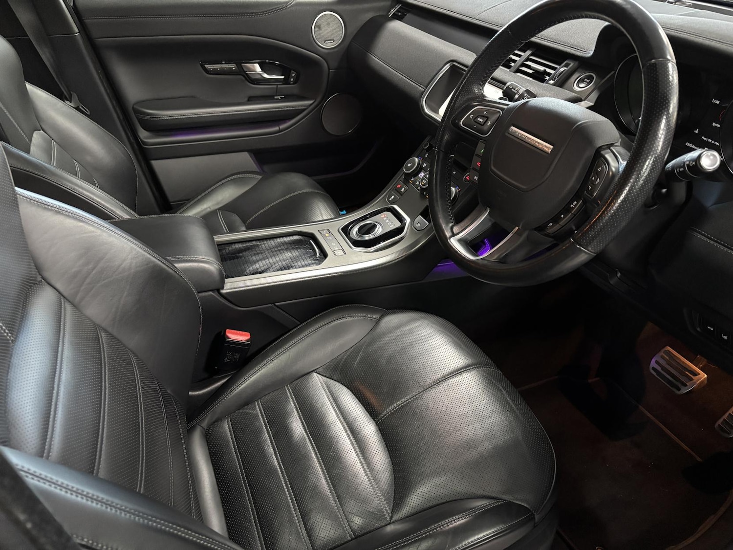 Used Land Rover Range Rover Evoque 2019 for sale - 77235616: Photo 33