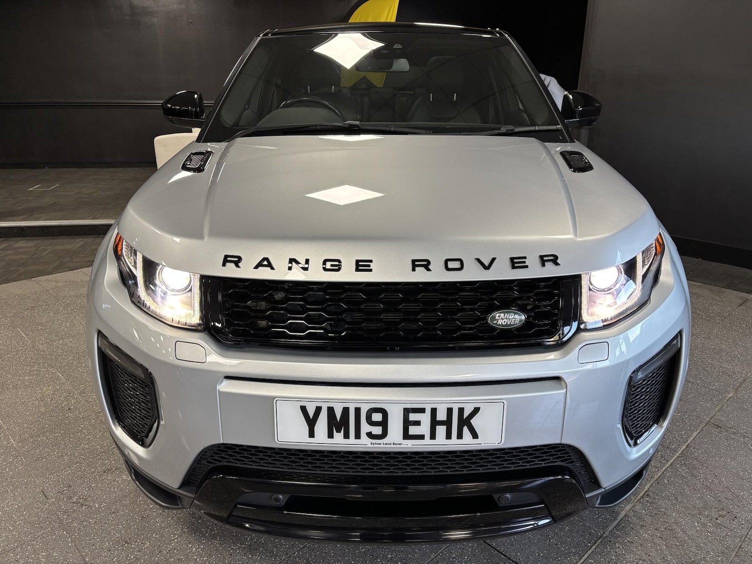 Used Land Rover Range Rover Evoque 2019 for sale - 77235616: Photo 5