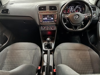 Used Volkswagen Polo 2017 for sale - 78767687: Photo