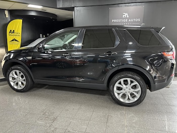 Used Land Rover Discovery Sport 2017 for sale - 78767692: Photo