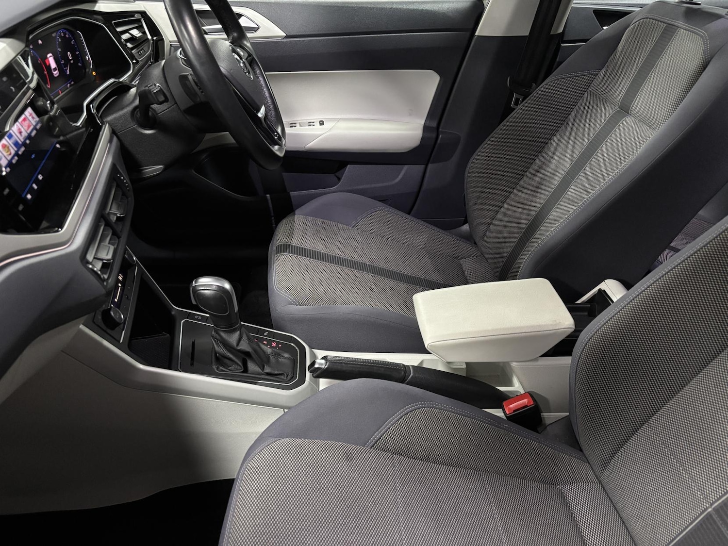 Used Volkswagen Polo 2020 for sale - 77466074: Photo 32