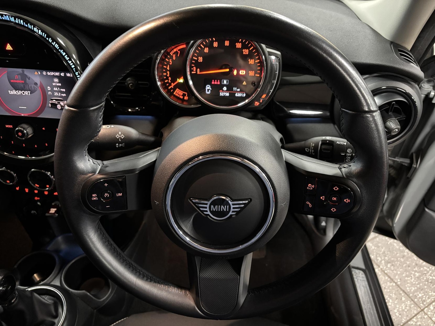 Used MINI Hatch 2022 for sale - 77778711: Photo 41