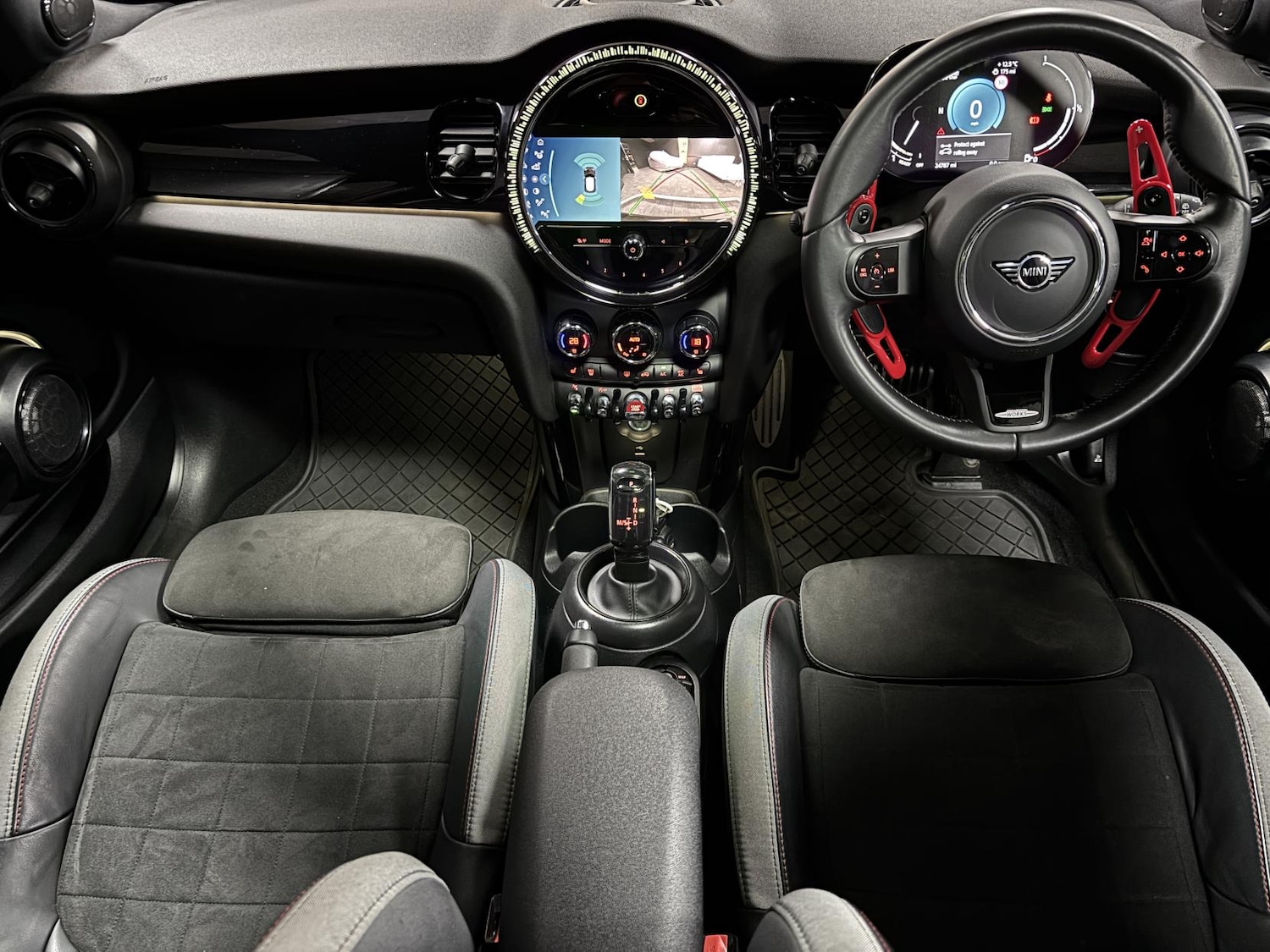 Used MINI Hatch 2024 for sale - 76741830: Photo 2