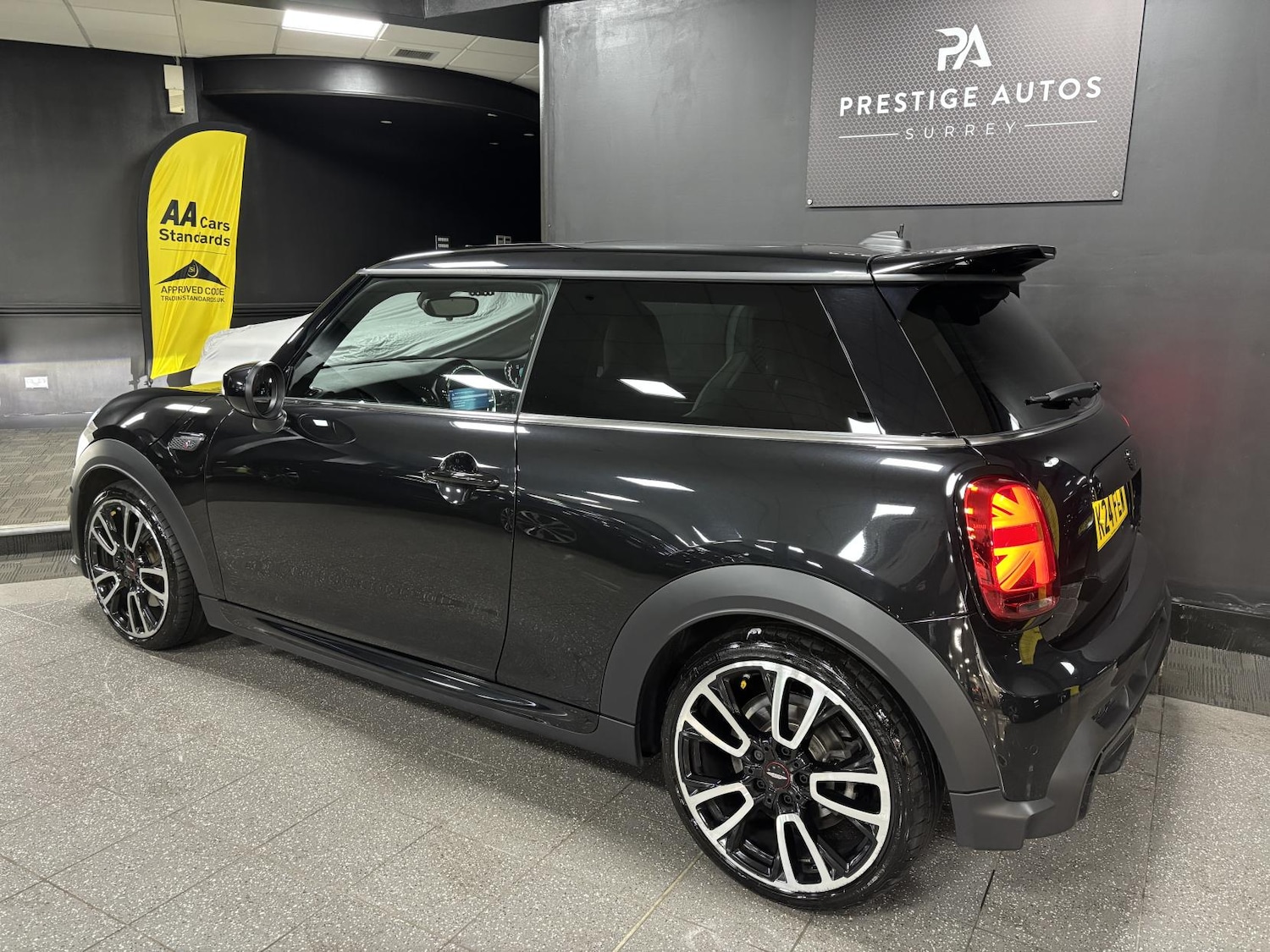 Used MINI Hatch 2024 for sale - 76741830: Photo 3