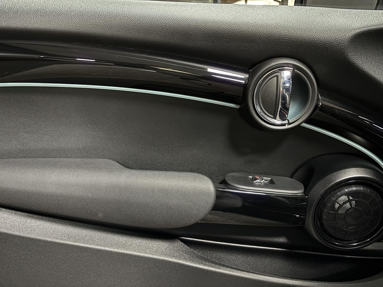 Used MINI Hatch 2024 for sale - 76741830: Photo 68