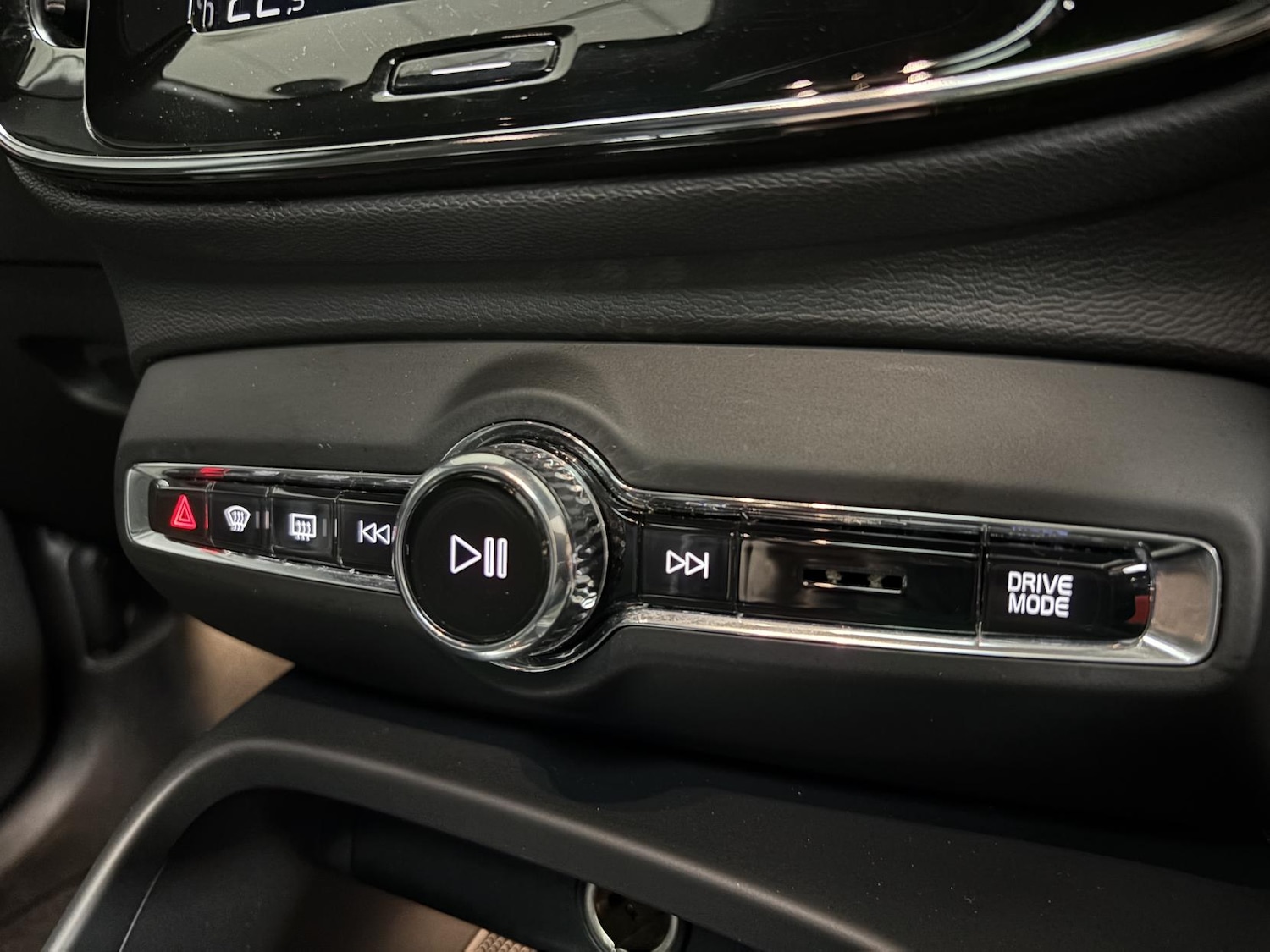 Used Volvo XC40 2019 for sale - 77640944: Photo 50