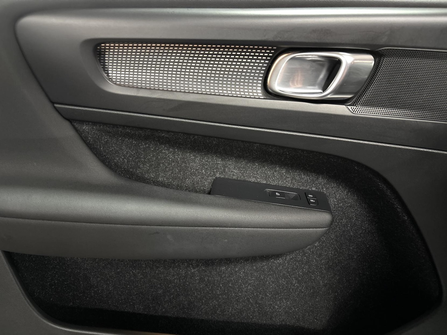 Used Volvo XC40 2019 for sale - 77640944: Photo 59