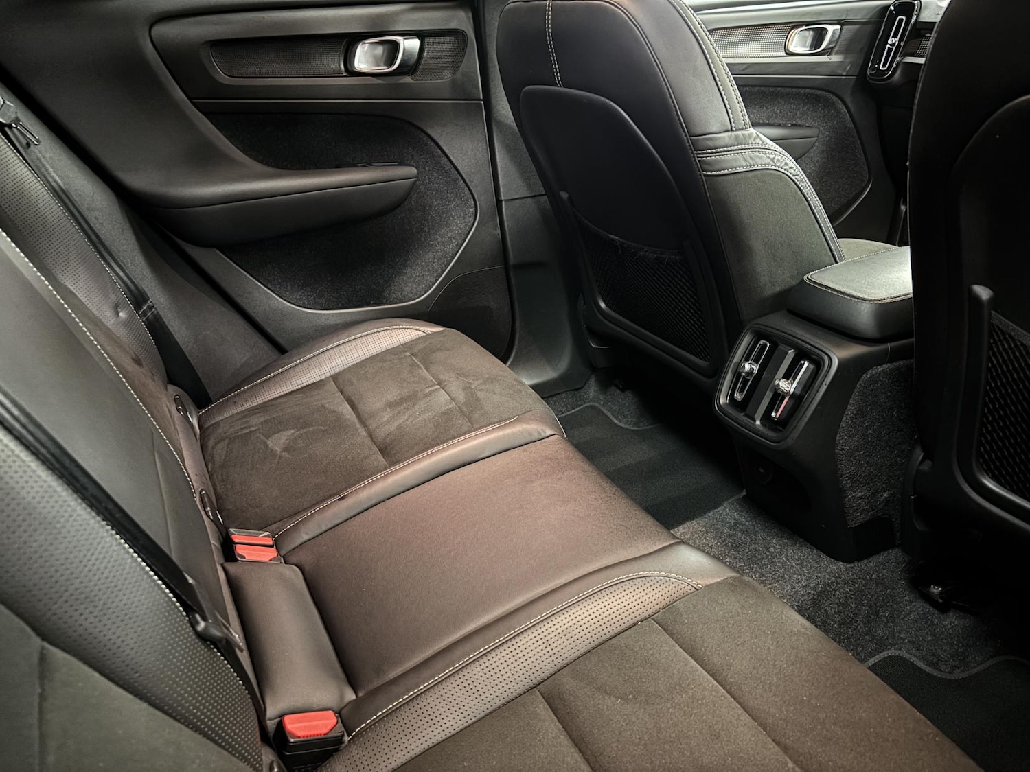 Used Volvo XC40 2019 for sale - 77640944: Photo 63