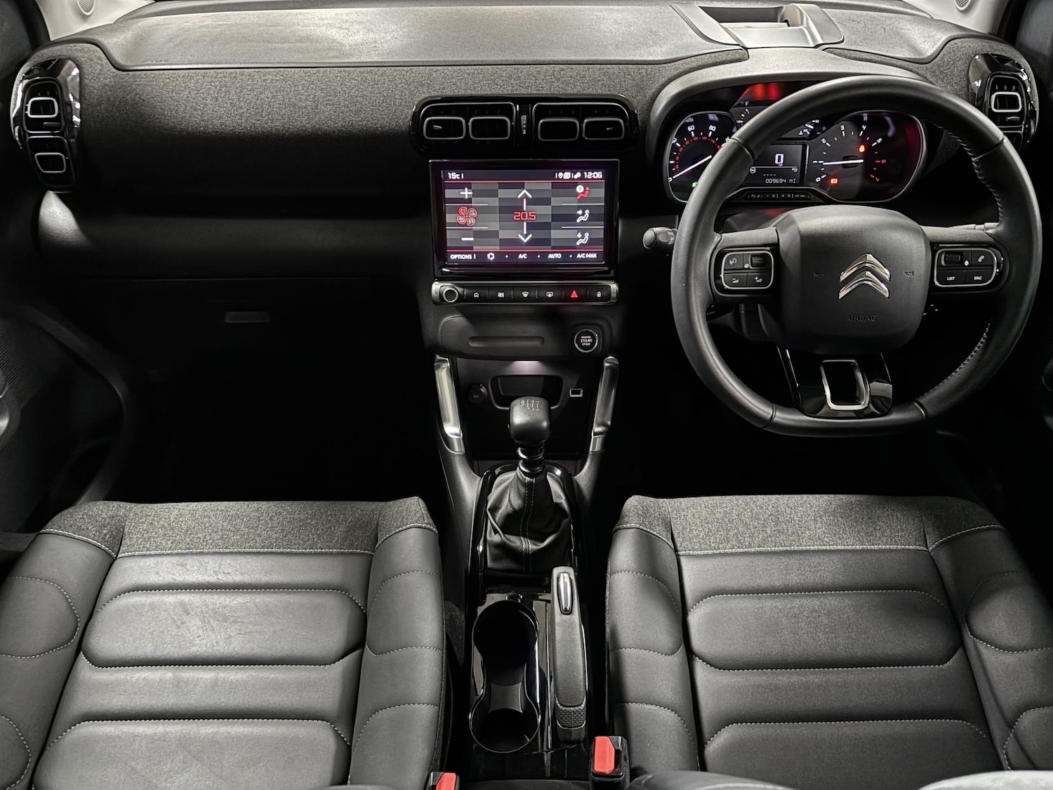 Used Citroen C3 Aircross 2023 for sale - 76534346: Photo 2