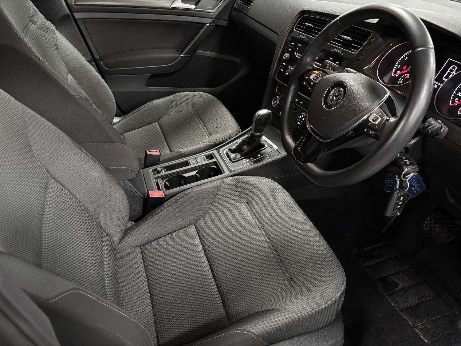 Used Volkswagen Golf 2018 for sale - 76882179: Photo 33