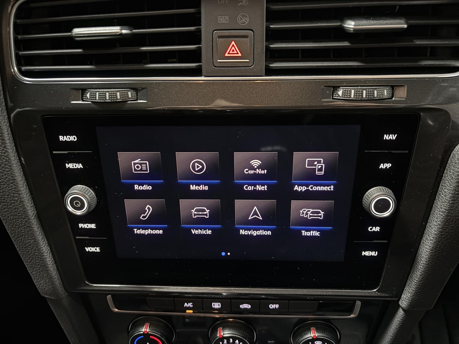 Used Volkswagen Golf 2018 for sale - 76882179: Photo 36