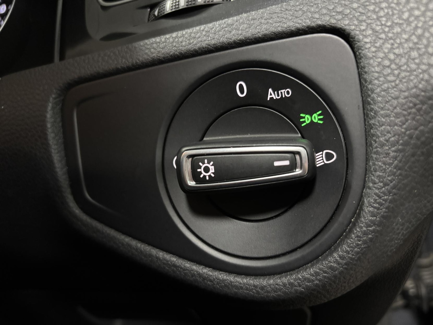 Used Volkswagen Golf 2018 for sale - 76882179: Photo 48