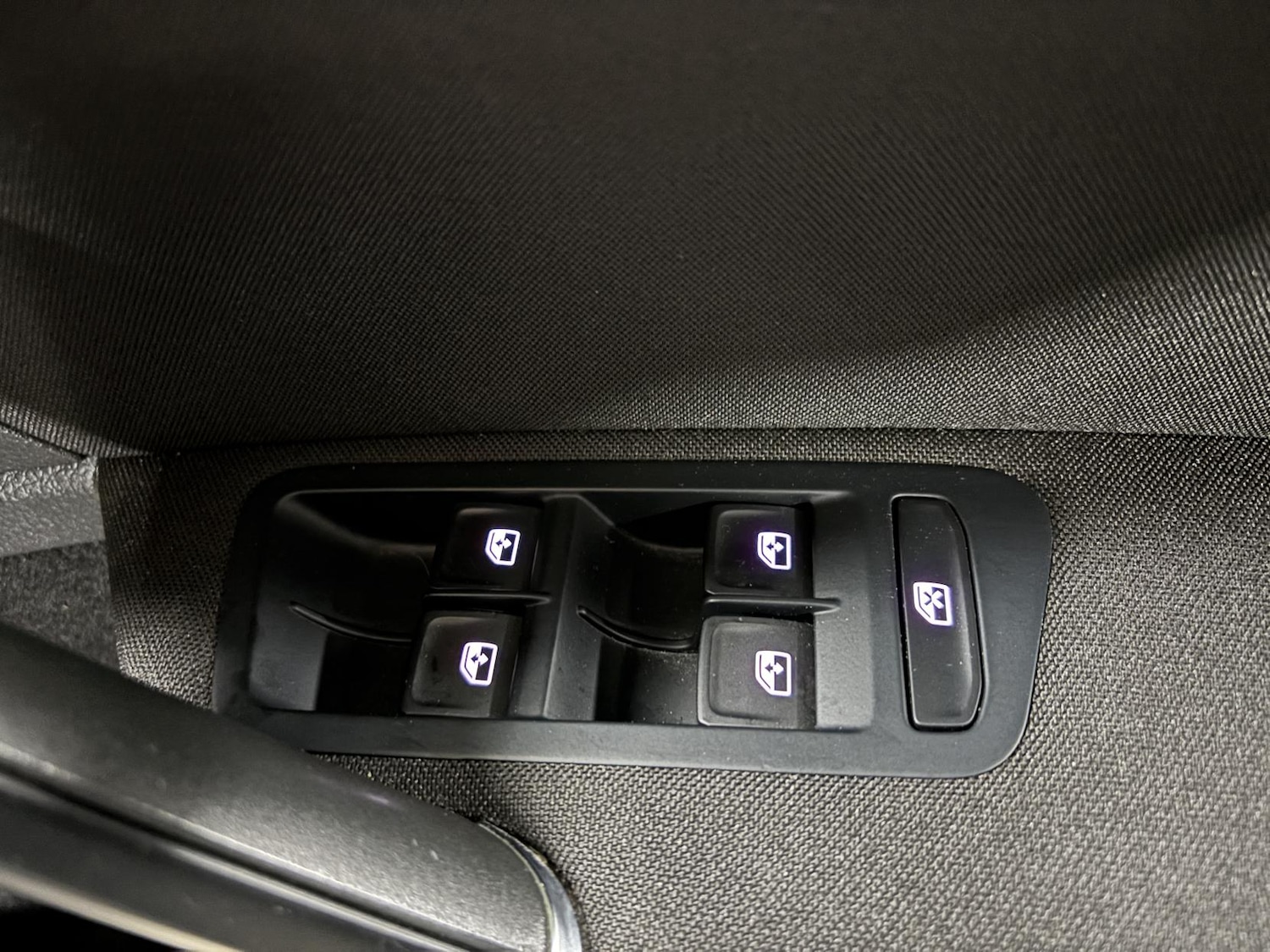 Used Volkswagen Golf 2018 for sale - 76882179: Photo 52